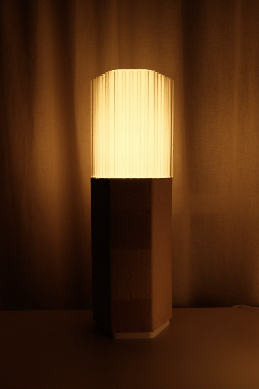 JUSU | Floor Lamp with Clay Base – Sculptural Design (Swiss Made)