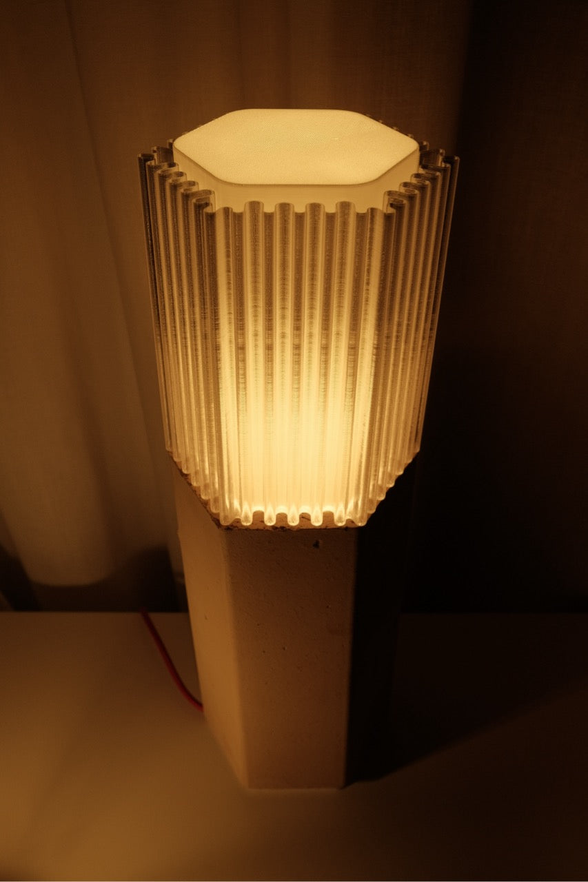 JUSU | Floor Lamp with Clay Base – Sculptural Design (Swiss Made)